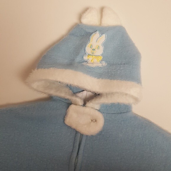Vintage Blue Bunny Wearable Blanket - Picture 3 of 4